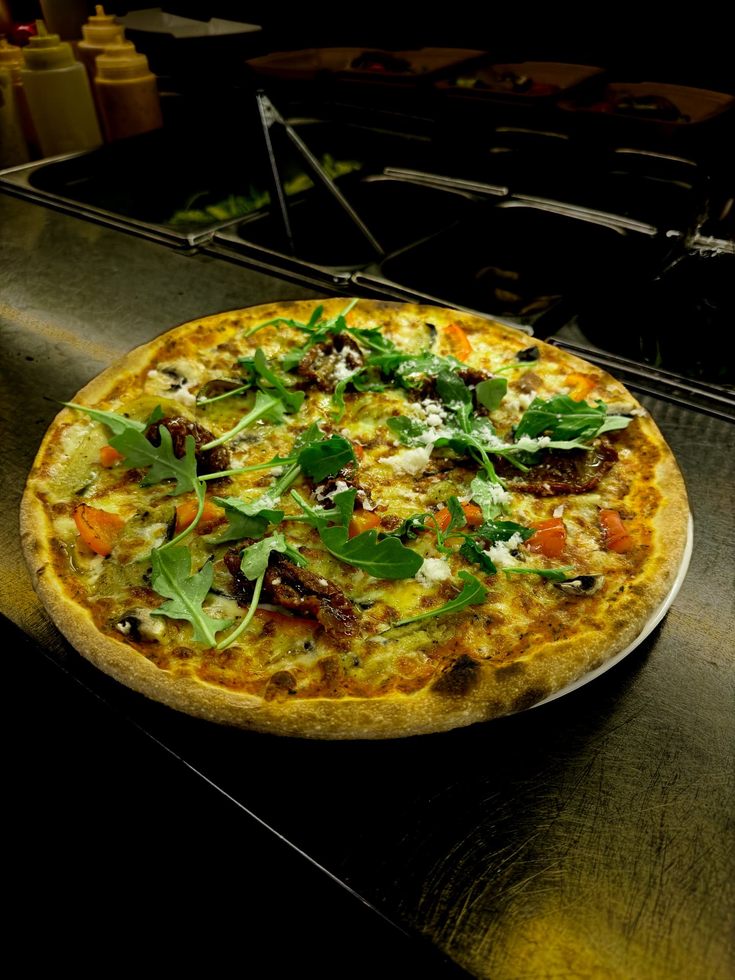 Nygräddad pizza på Kaya's Restaurang i Arlöv